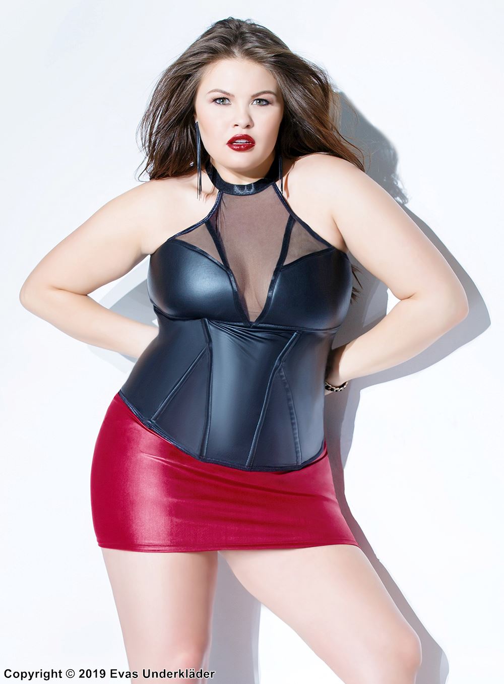 Sexy bustier, wet look, halterneck, light shaping effect, XL to 4XL